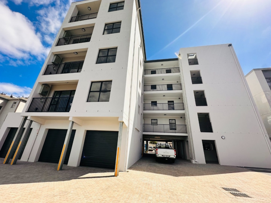 1 Bedroom Property for Sale in Table View Western Cape